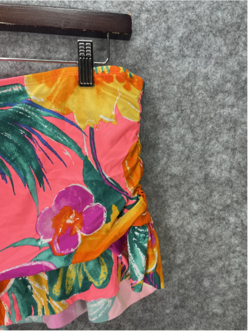 La Blanca Swim Skirt Womens 14 Pink Floral Ruffle Built In Brief Tropical Print - Picture 3 of 11